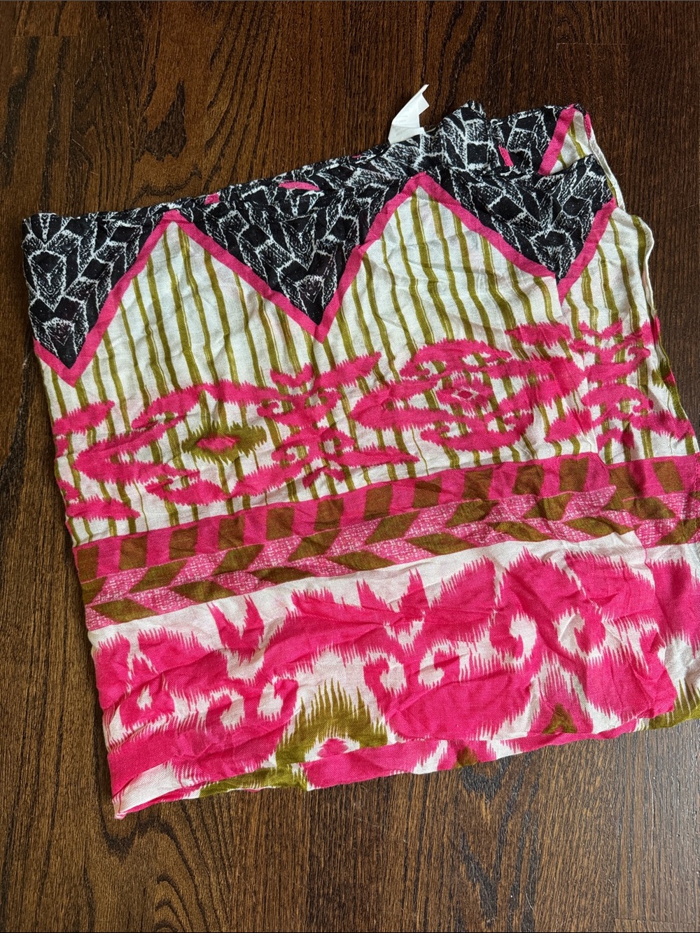 NWOT Stella & Dot pink, black, & green 70” x 38” 100% viscose scarf, wrap, shawl
